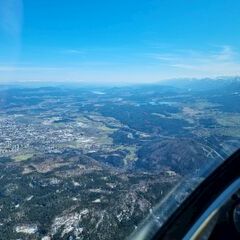 Flugwegposition um 09:52:24: Aufgenommen in der Nähe von Villach, Österreich in 1588 Meter